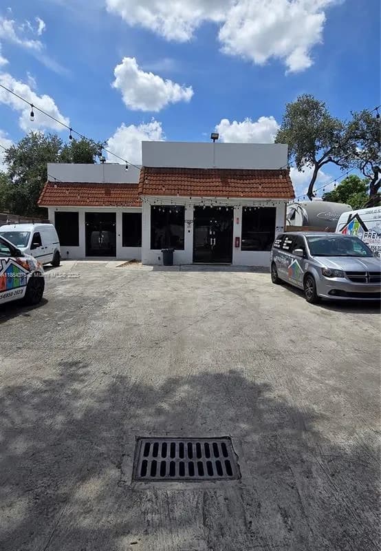 6260 Johnson St, Hollywood FL 33024