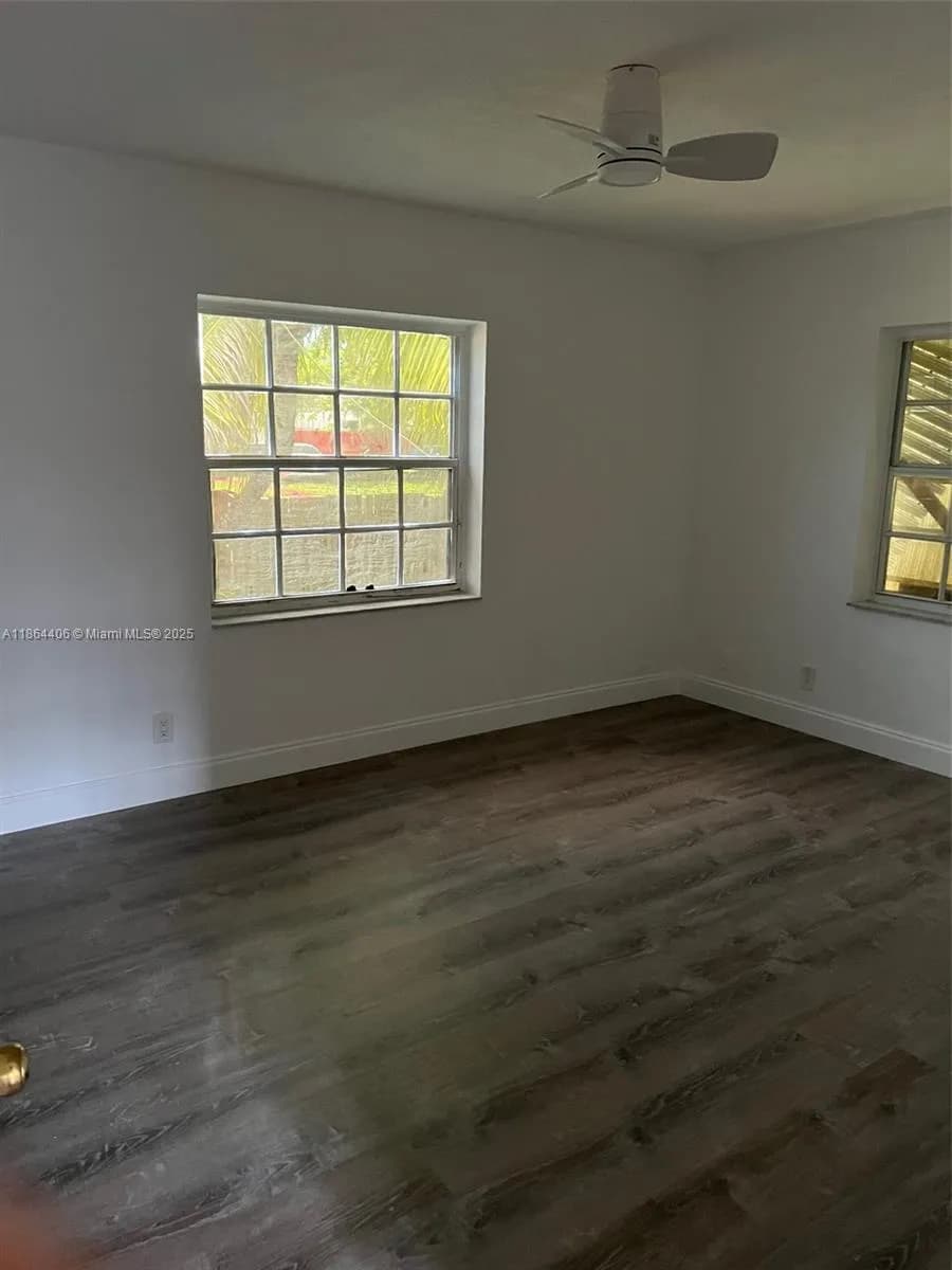 802 S 24th Ave, Hollywood FL 33020