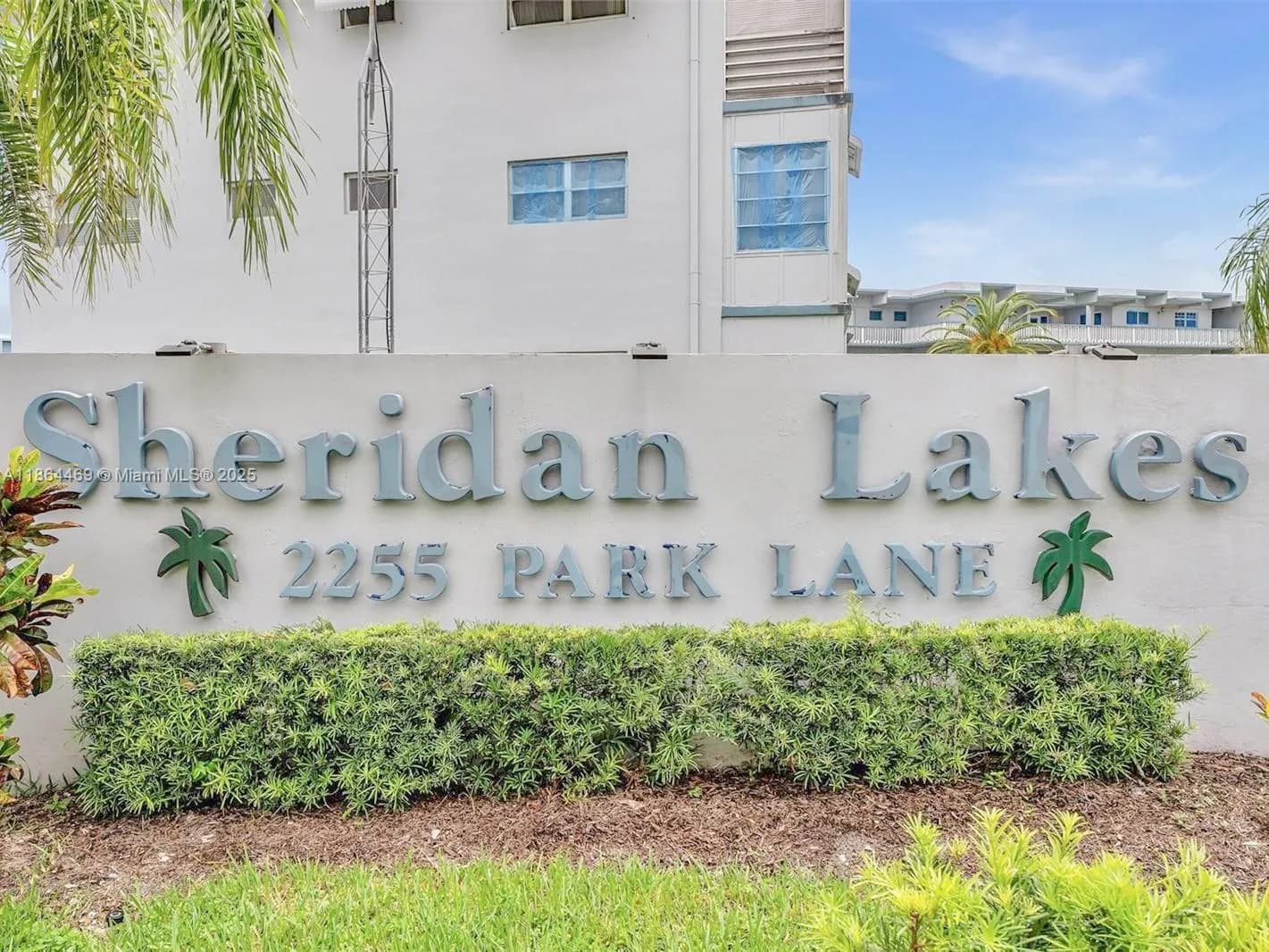 2300 Park Ln # 105, Hollywood FL 33021