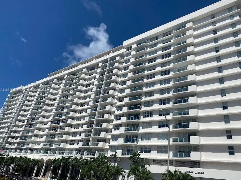 5601 Collins Ave # 1524, Miami Beach FL 33140