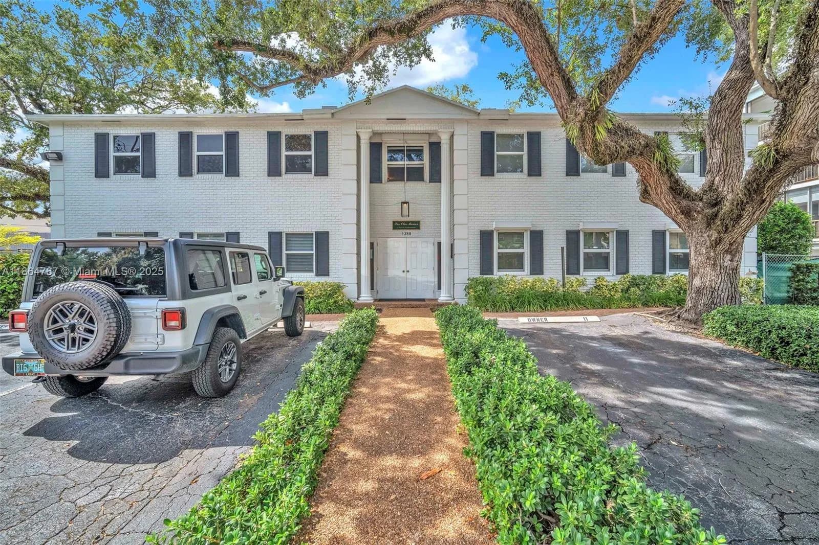 1280 SE 2nd Ct # 1, Fort Lauderdale FL 33301