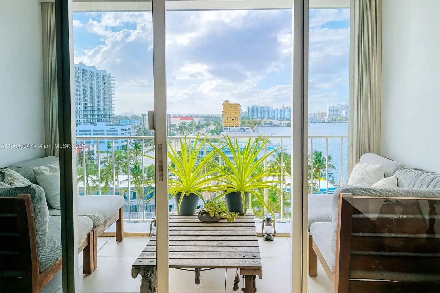 1865 79th St Cswy # 10H, North Bay Village FL 33141