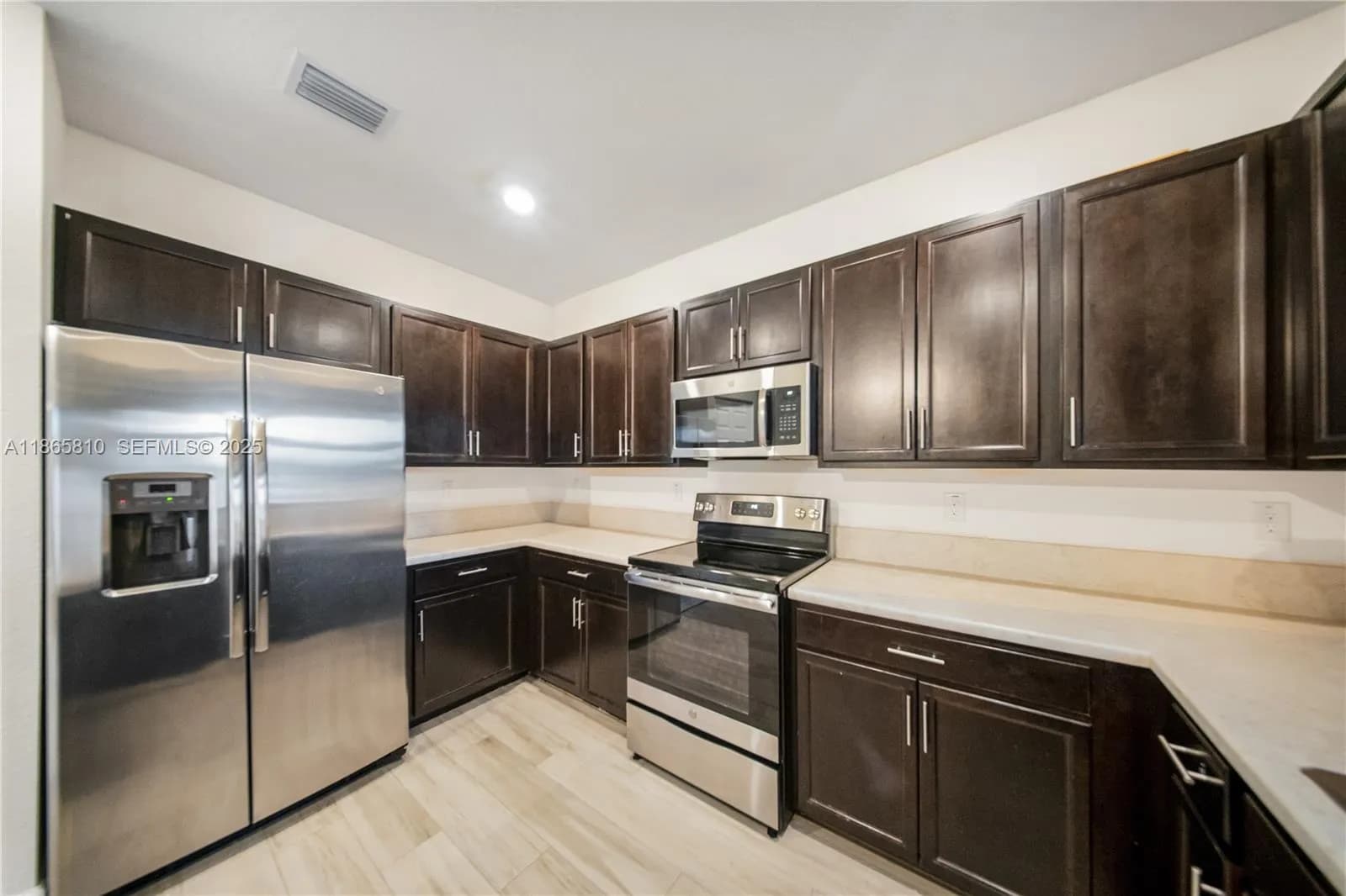 10521 W 35th Way, Hialeah FL 33018