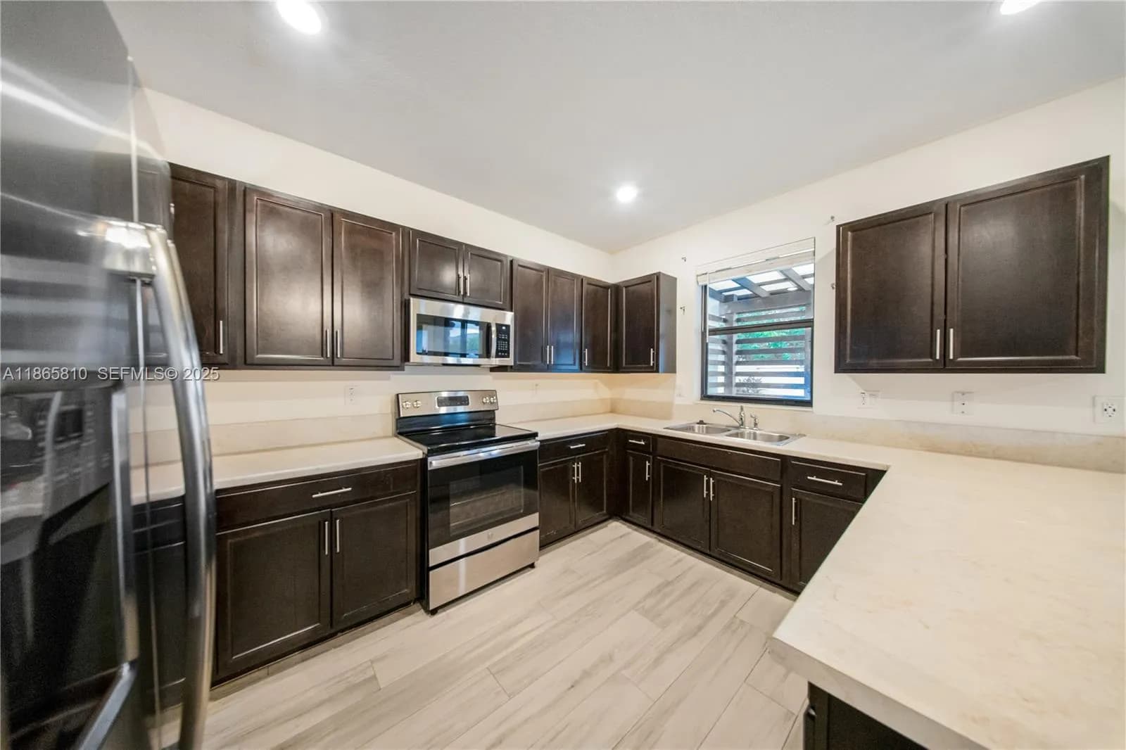 10521 W 35th Way, Hialeah FL 33018