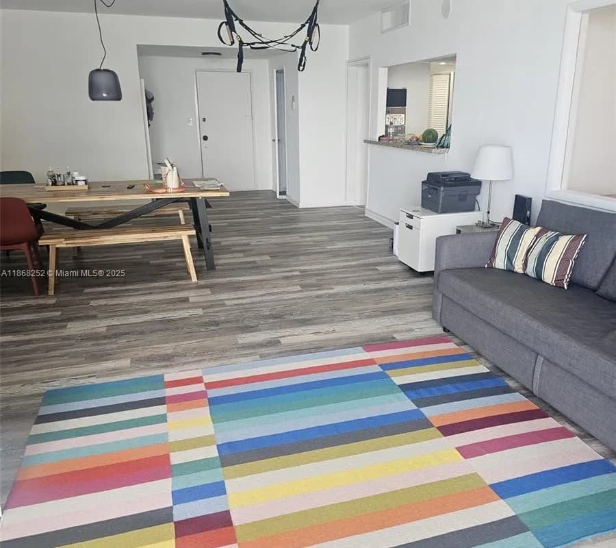 5825 Collins Ave # J, Miami Beach FL 33140