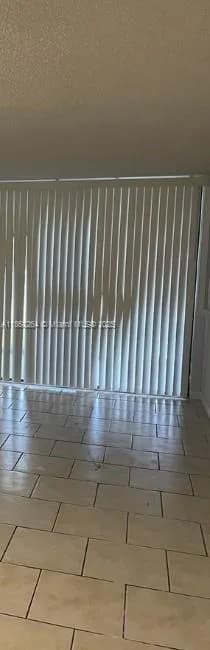 212 Lake Pointe Dr # 205, Oakland Park FL 33309