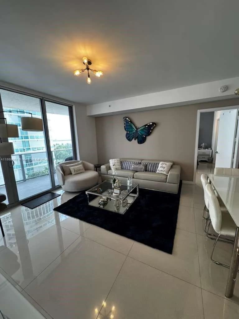 488 NE 18th St # 511, Miami FL 33132