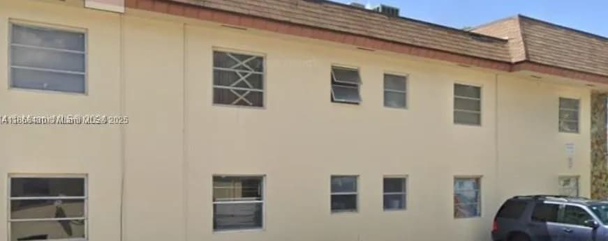 4800 NW 24th Ct # D107, Lauderdale Lakes FL 33313