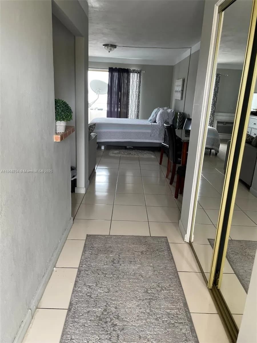 7904 West Dr # 215, North Bay Village FL 33141