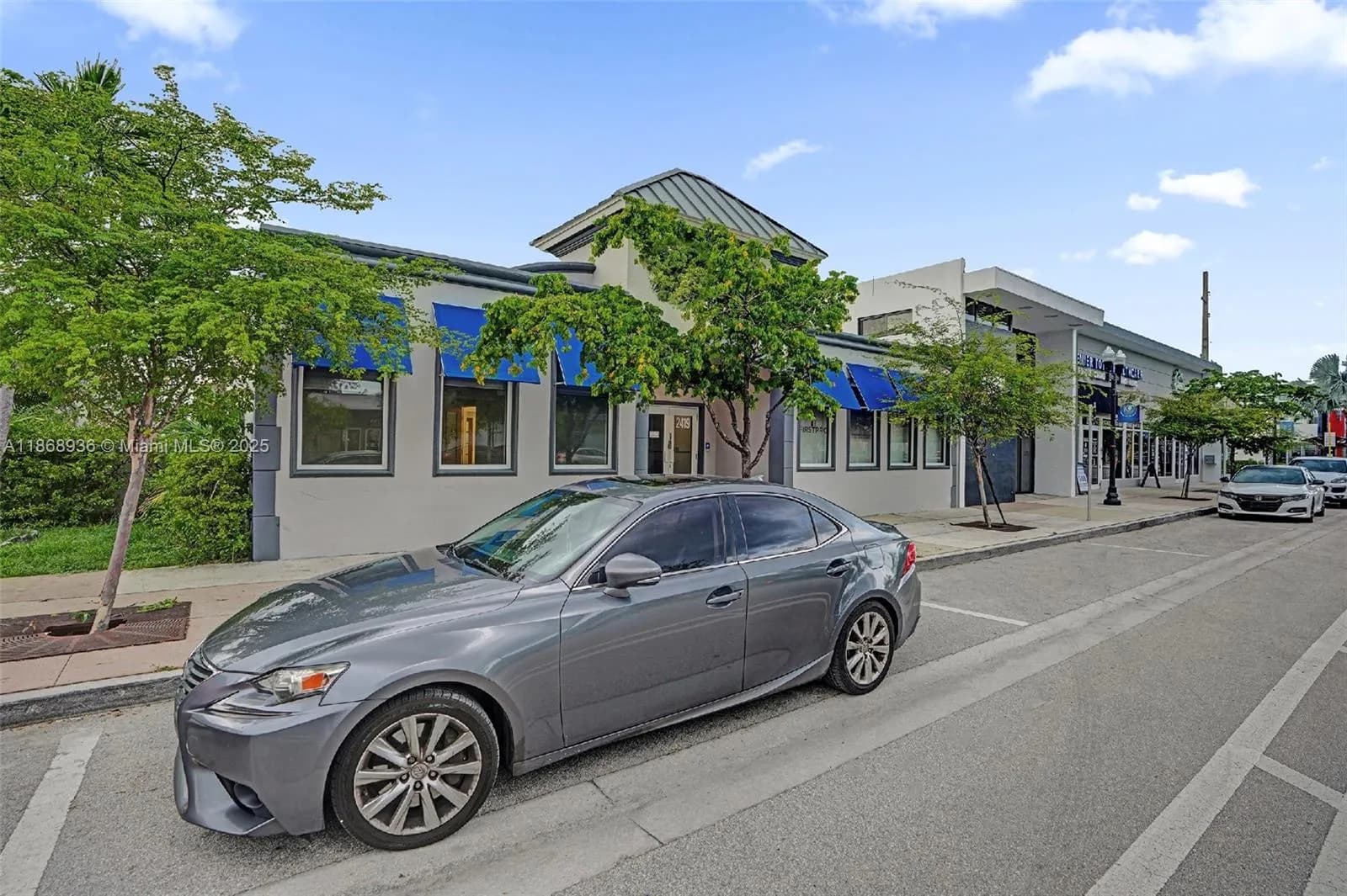 2419 Hollywood Blvd, Hollywood FL 33020