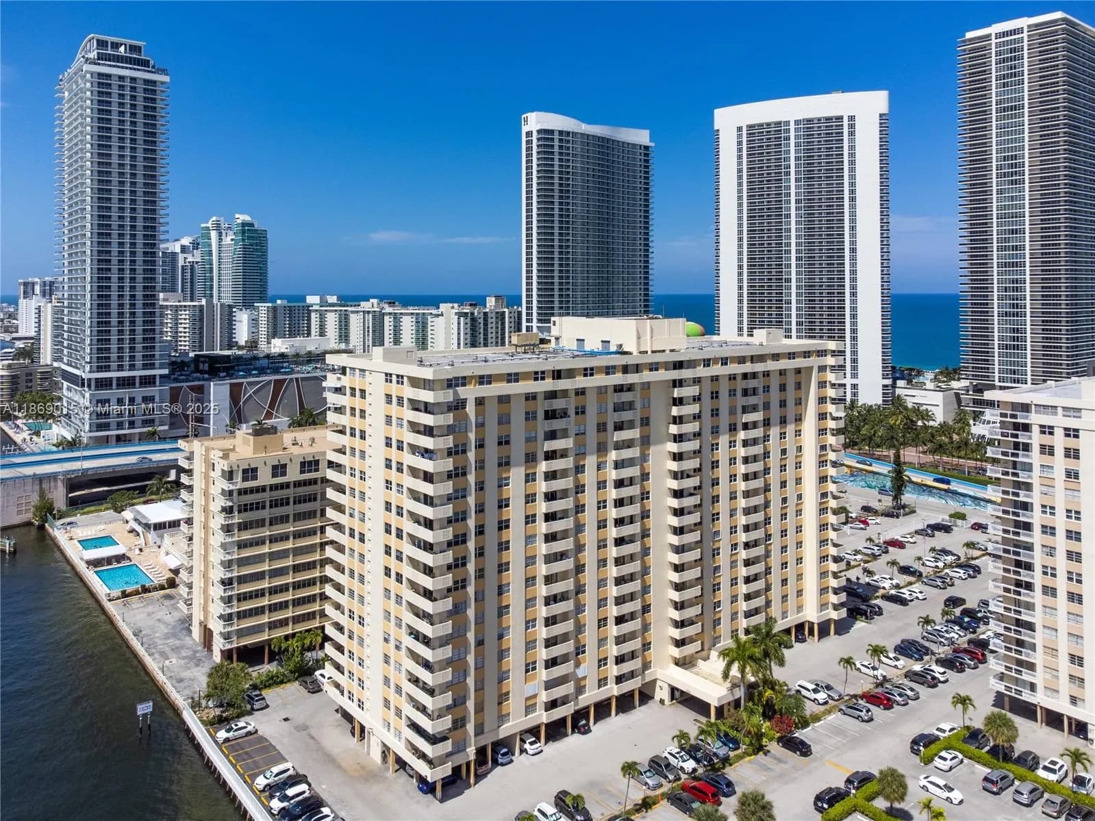 1833 S Ocean Dr # 1007, Hallandale Beach FL 33009