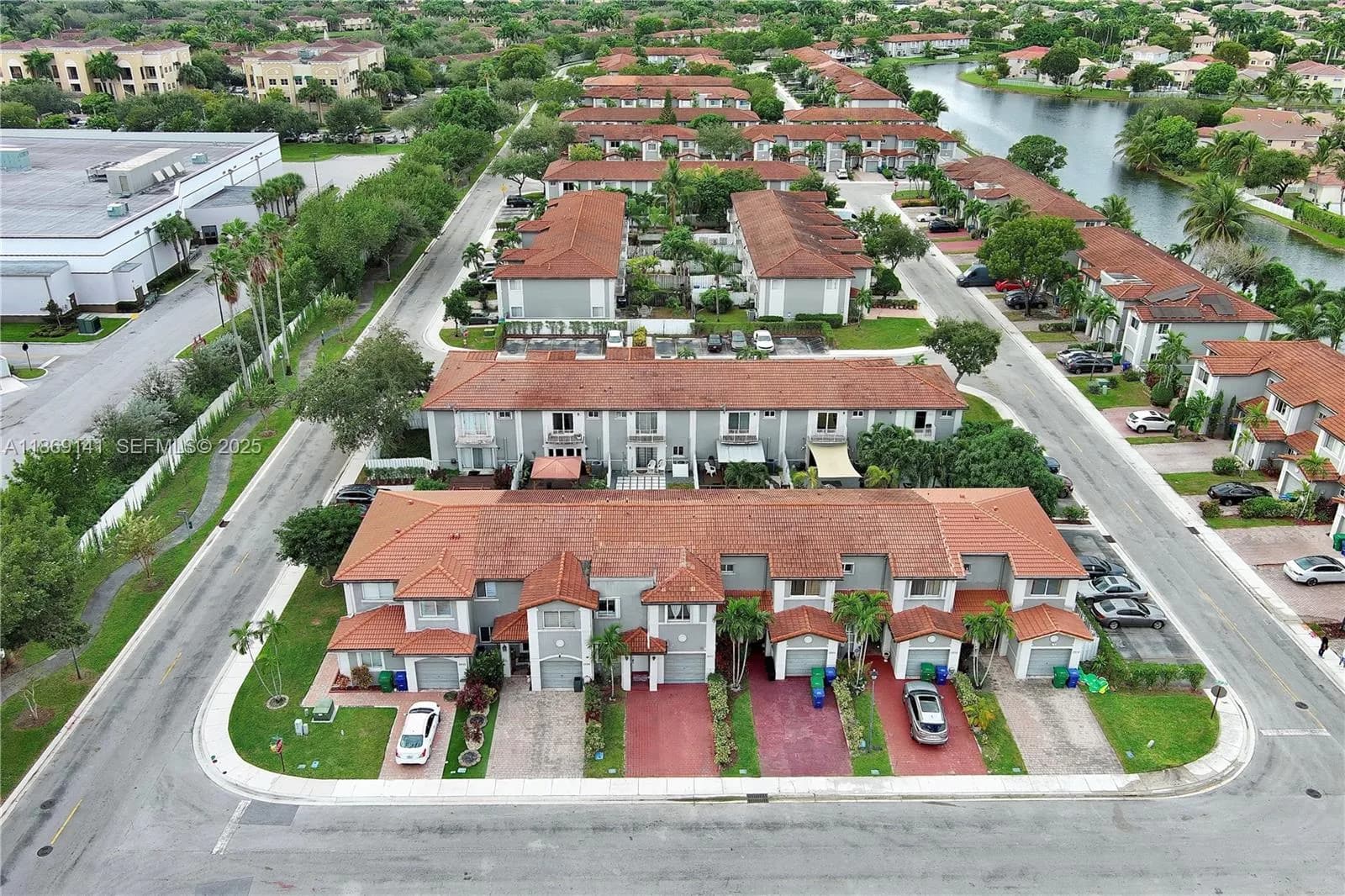 2872 SW 127th Way, Miramar FL 33027