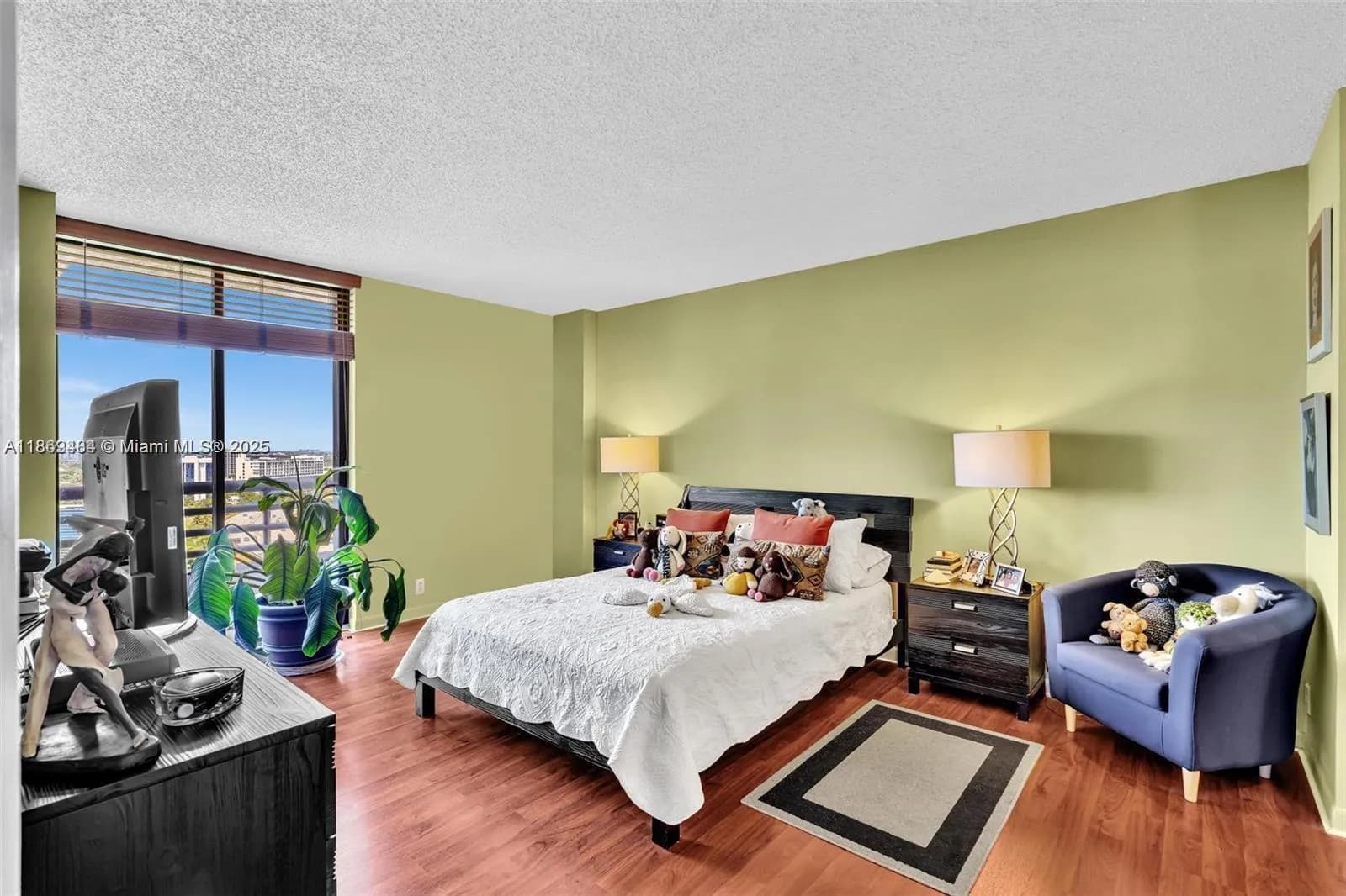 3300 NE 191st St, Aventura FL 33180