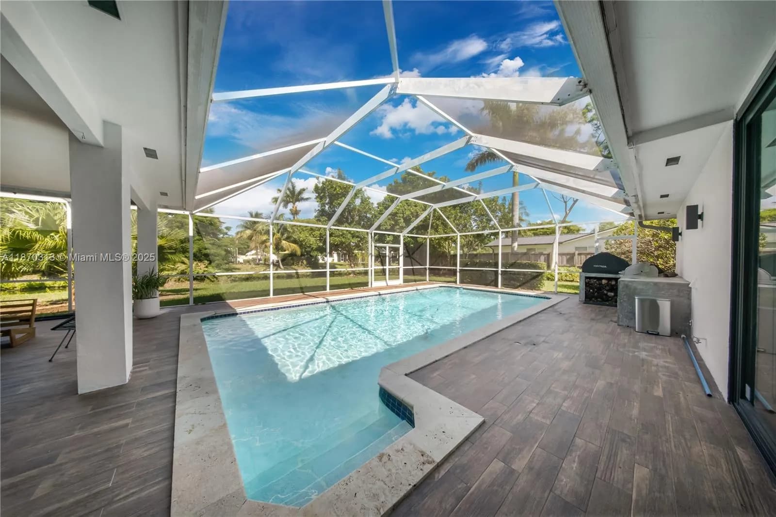 16900 SW 87th Ave, Palmetto Bay FL 33157