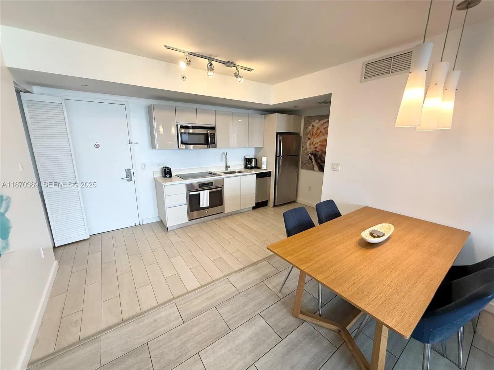 2602 E Hallandale Beach Blvd # R2510, Hallandale Beach FL 33009