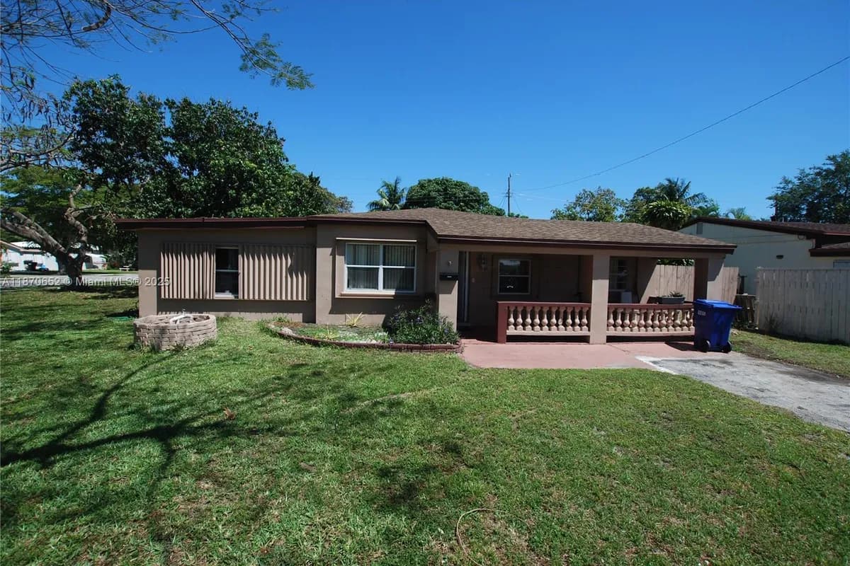 1801 NE 176th St, North Miami Beach FL 33162