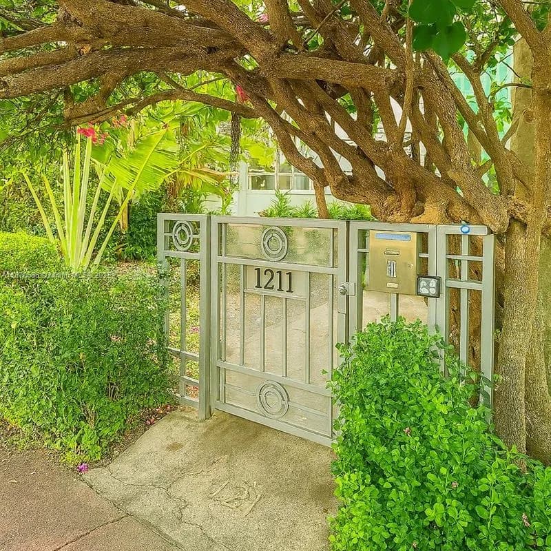 1211 Pennsylvania Ave # B1, Miami Beach FL 33139