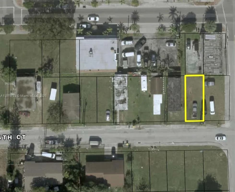 211 SW 4th Ct, Homestead FL 33030