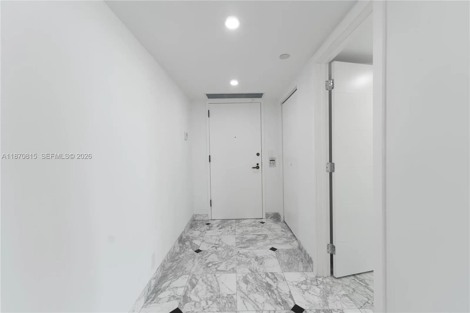 19667 Turnberry Way # 20E, Aventura FL 33180