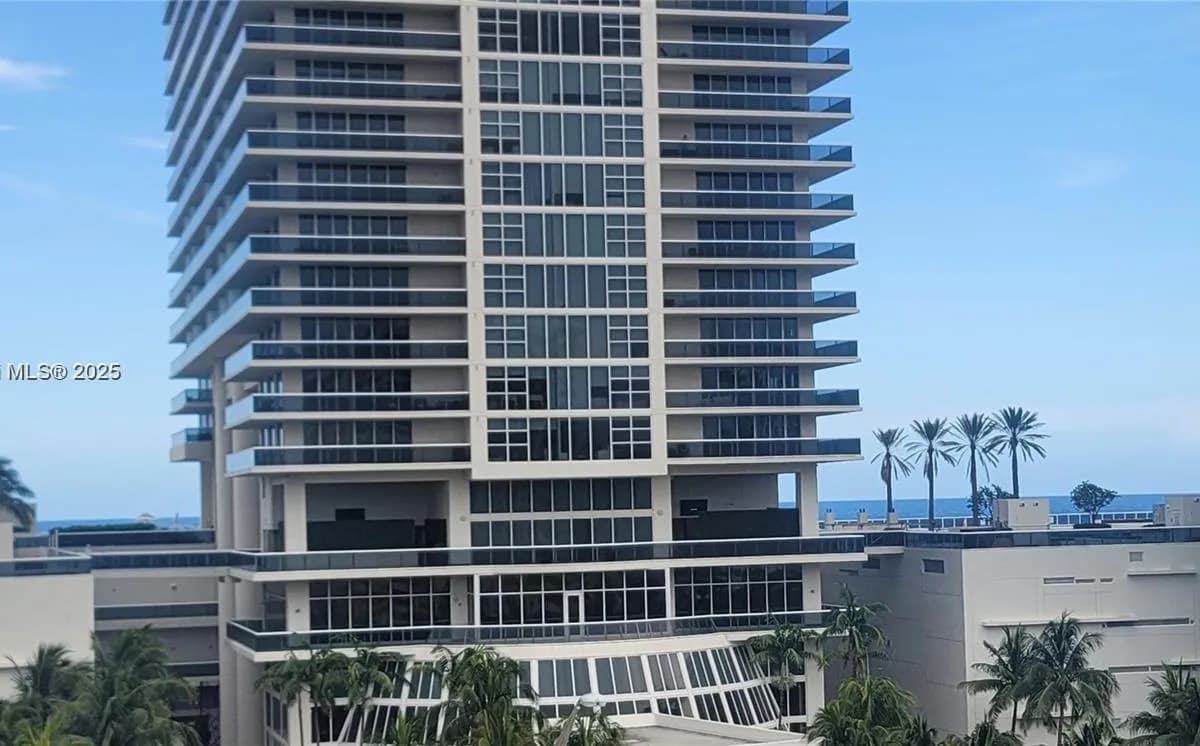 1825 S Ocean Dr # 814, Hallandale Beach FL 33009
