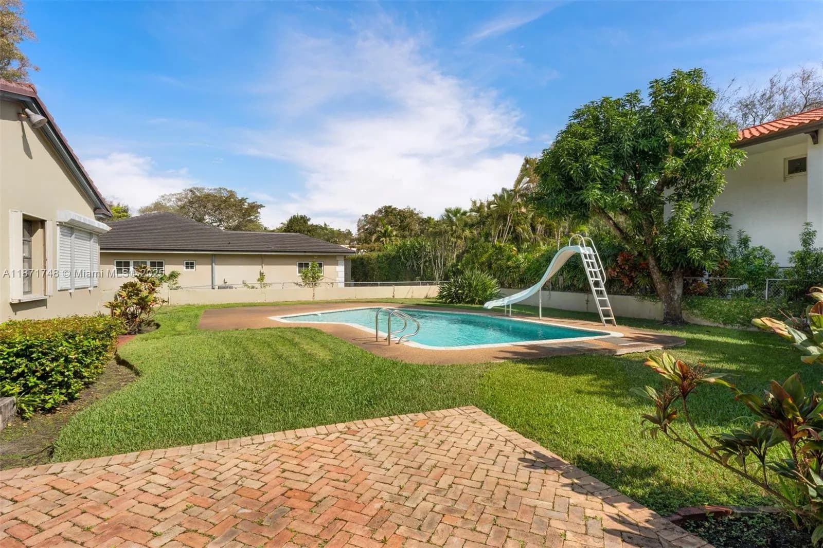 3015 Granada Blvd, Coral Gables FL 33134