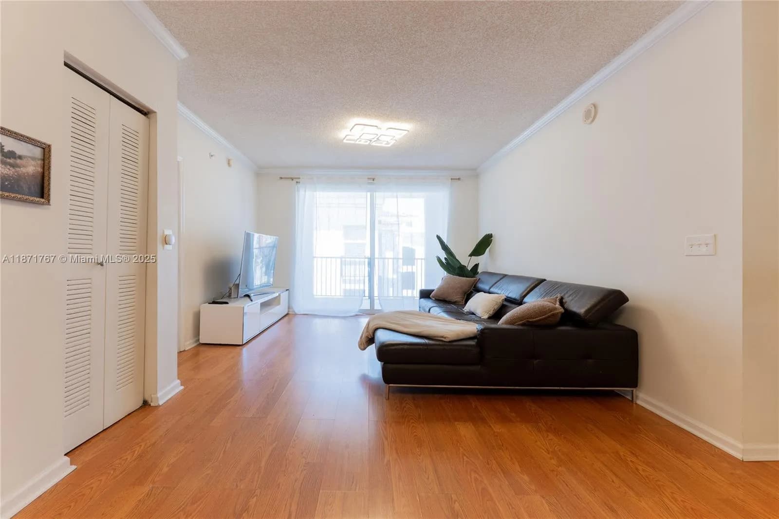 17100 N Bay Rd, Sunny Isles Beach FL 33160