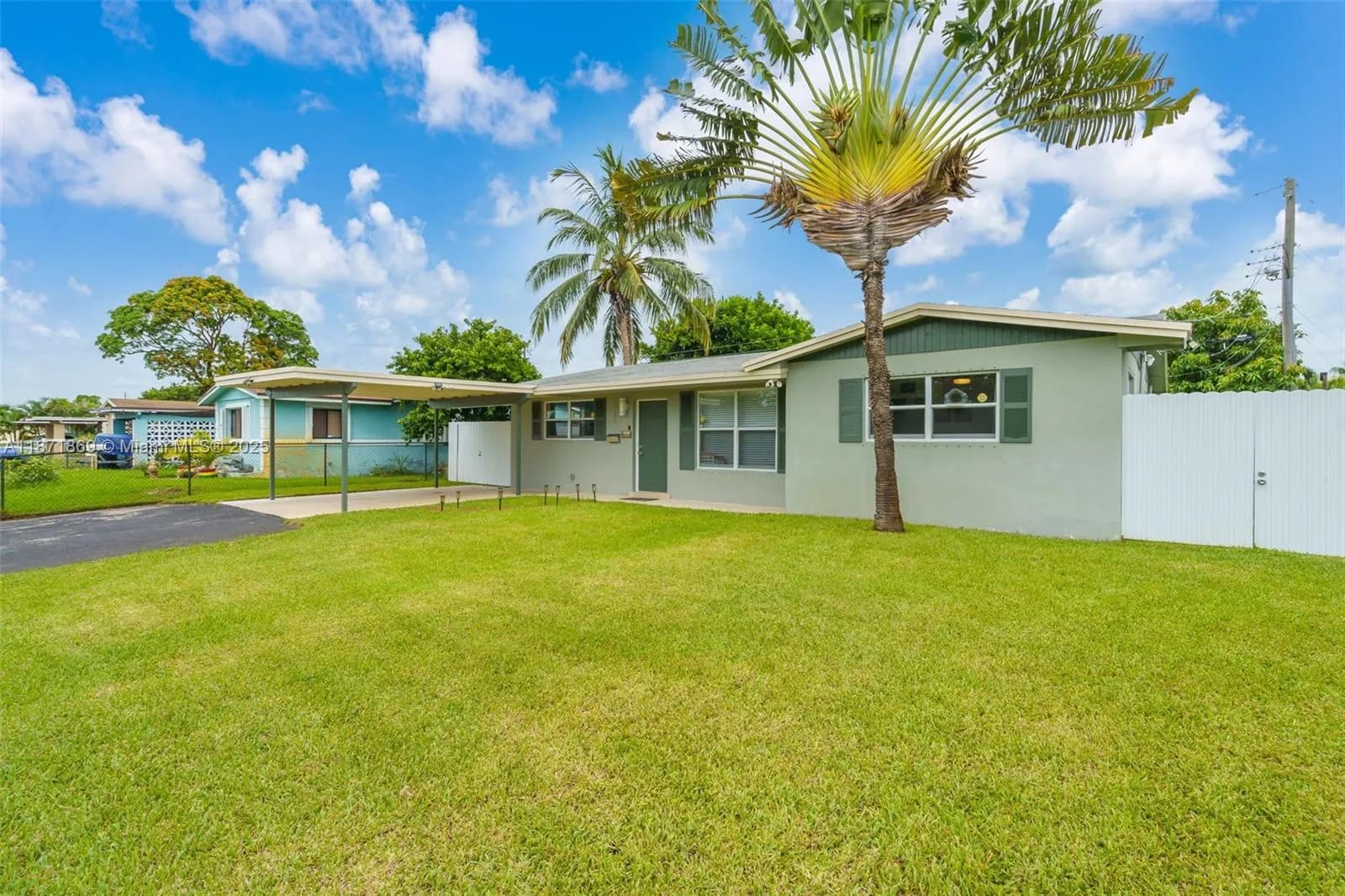 2751 SW 4th St, Fort Lauderdale FL 33312