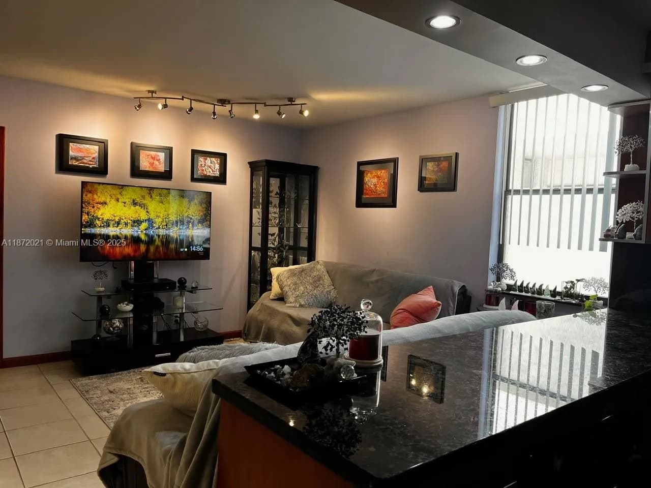 20200 W Country Club Dr, Aventura FL 33180