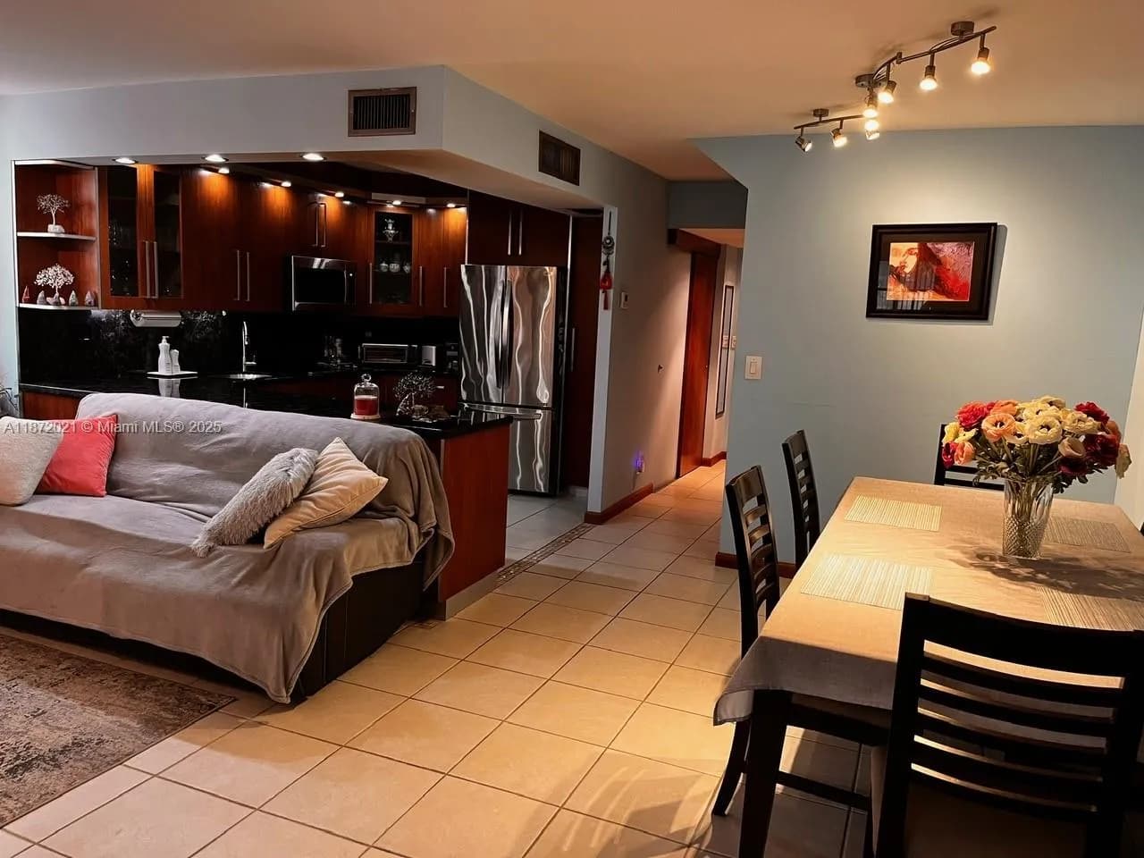 20200 W Country Club Dr, Aventura FL 33180