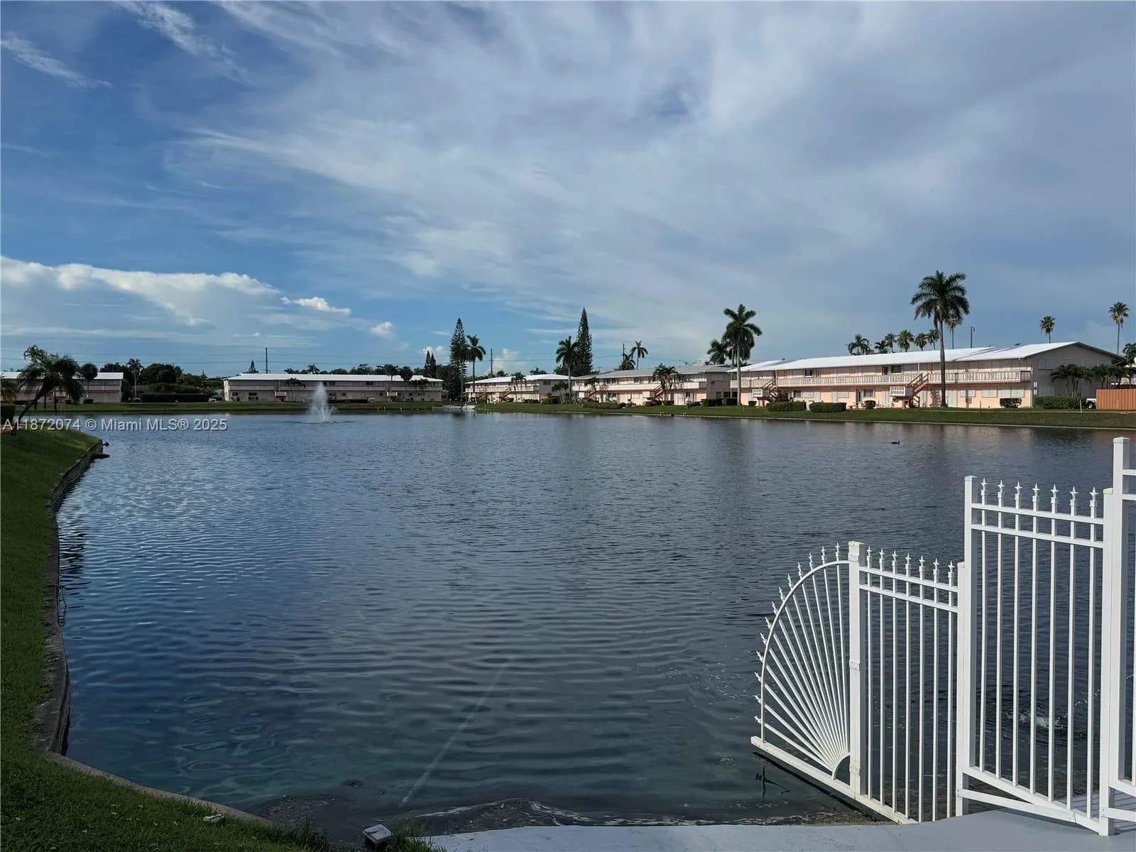 815 SW 10th Ter # 15V, Hallandale Beach FL 33009