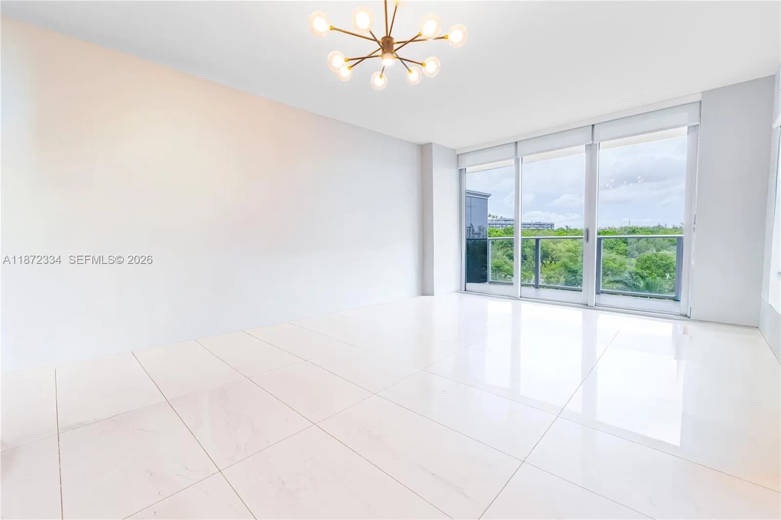 2 bedroom 2 bath for sale at 16385 Biscayne Blvd # 405, North Miami Beach FL 33160