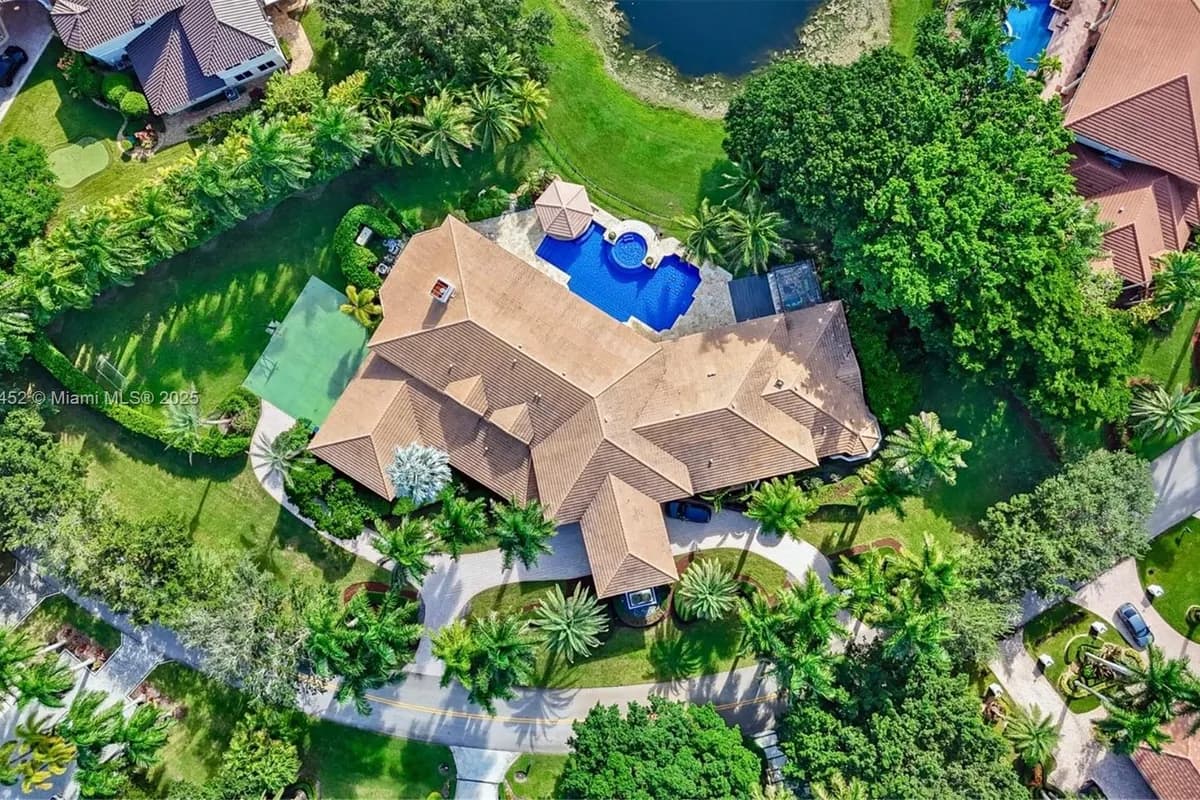 3502 Derby Ln, Weston FL 33331