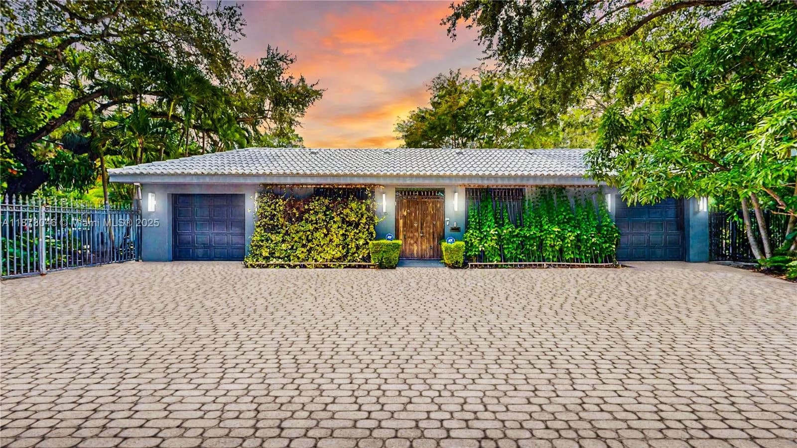 4 bedroom 4 bath for sale at 2101 Tigertail Ave, Miami FL 33133