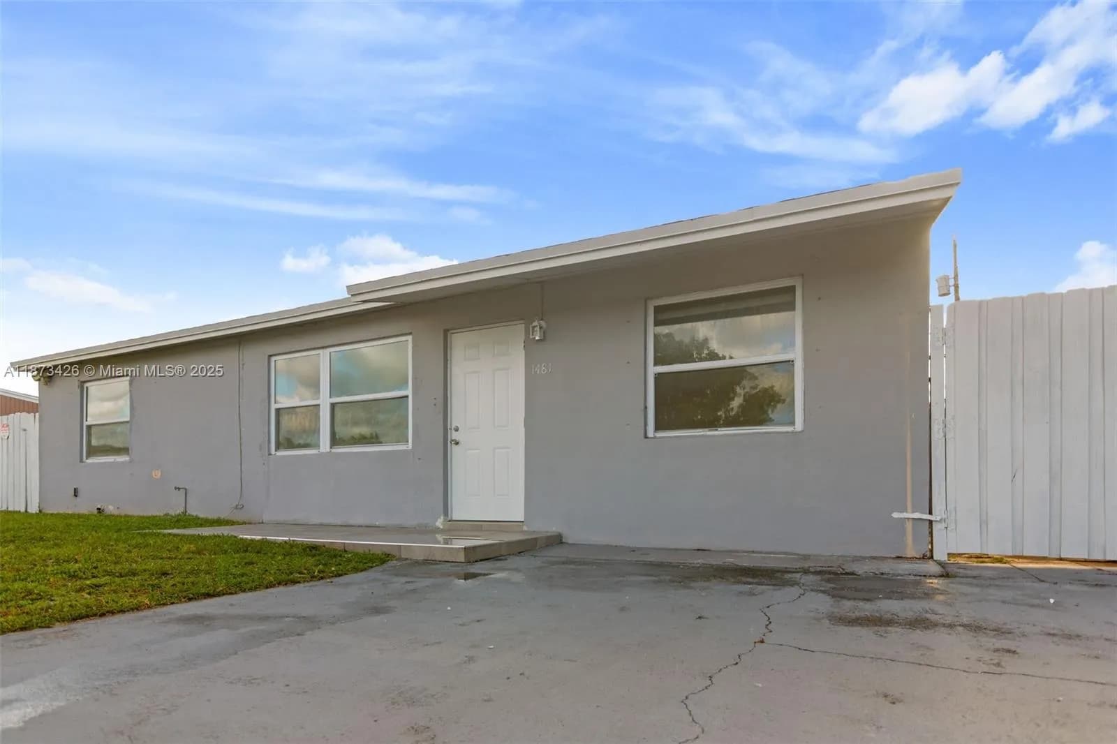 1481 SW 49th Ave, Fort Lauderdale FL 33317