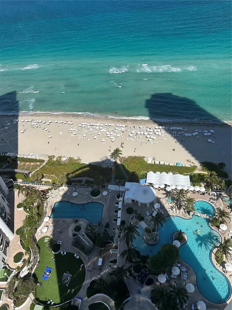 18001 Collins Ave # 907, Sunny Isles Beach FL 33160