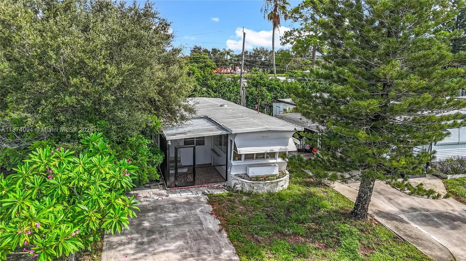 4165 S 88th Ct S, Boynton Beach FL 33436