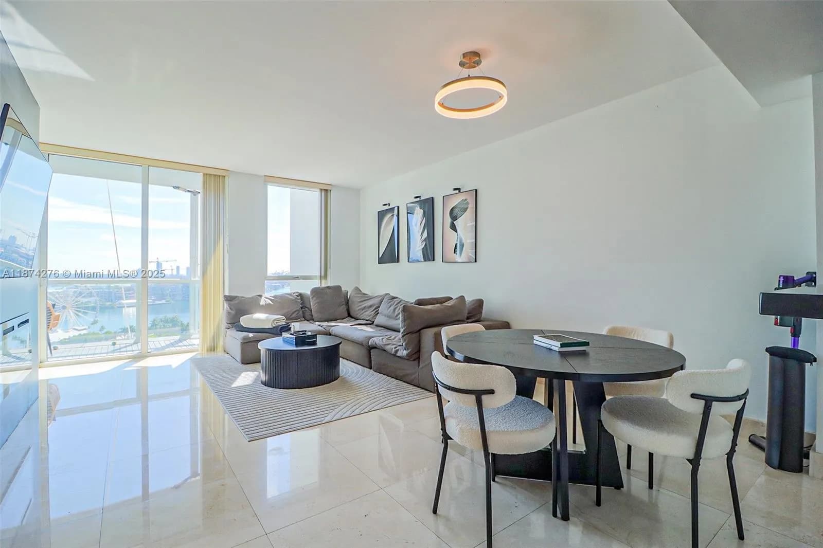 253 NE 2nd St # 1907, Miami FL 33132