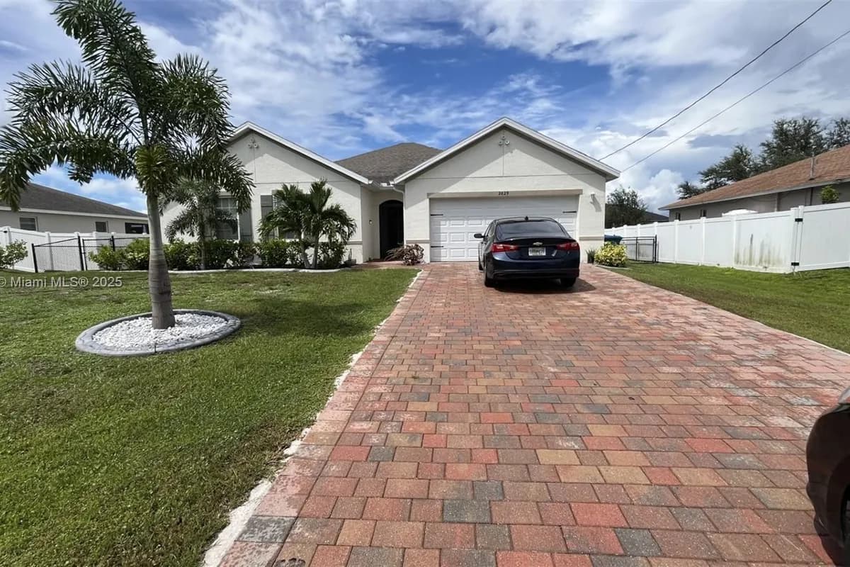 2829 NW 7 TERRACE, Cape Coral FL 33993