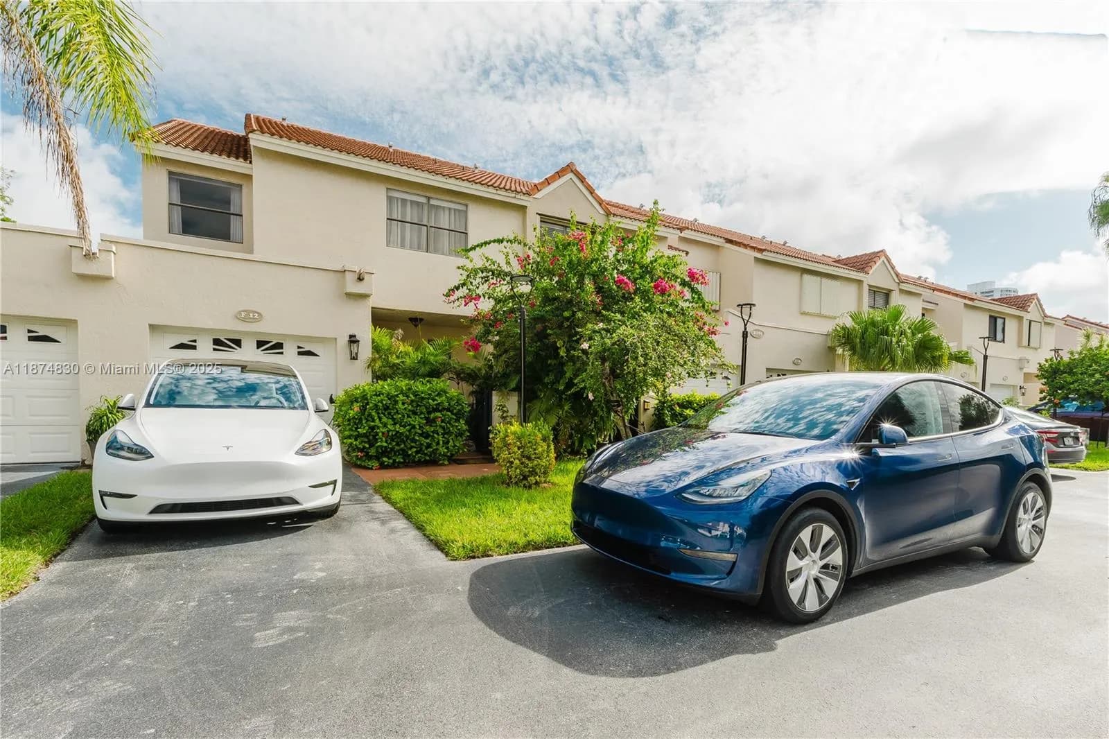 21195 Helmsman Dr # F12, Aventura FL 33180