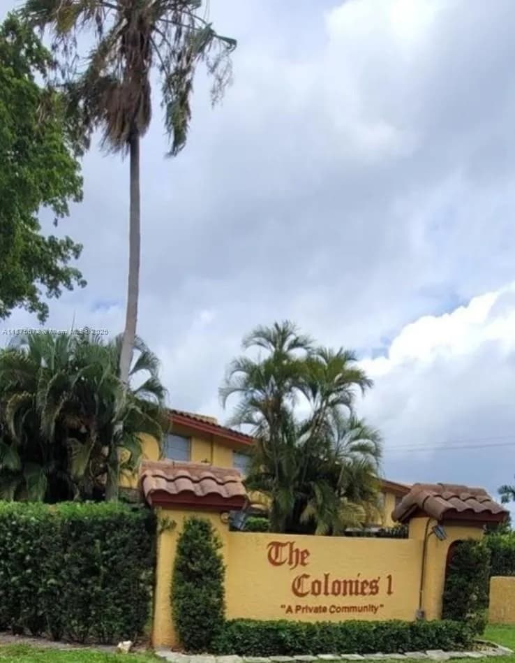 3 bedroom 2 bath for sale at 2627 NW 47th Ter # 206, Lauderdale Lakes FL 33313