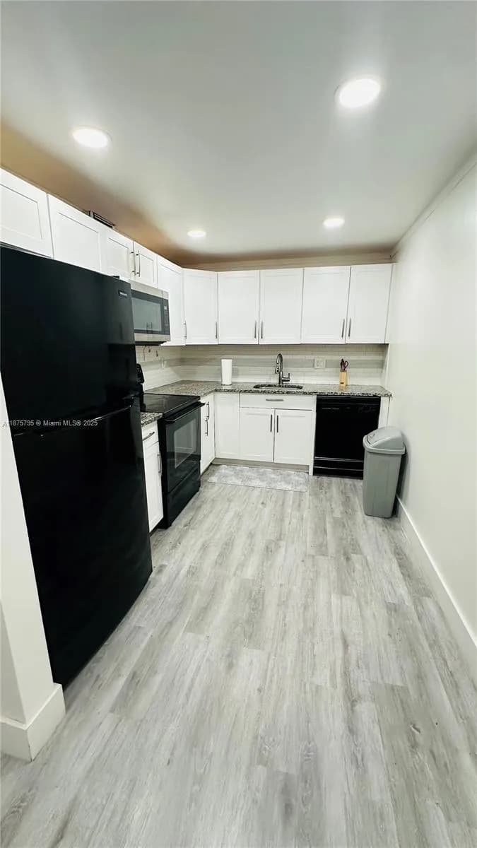 7100 NW 17 # 111, Plantation FL 33313