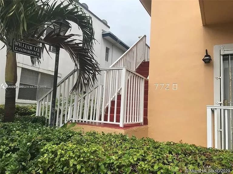 7720 Harding Ave # 4, Miami Beach FL 33141