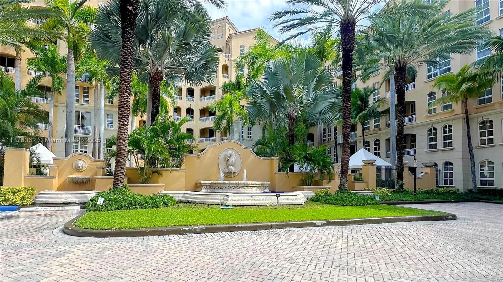 3001 NE 185th St # 317, Aventura FL 33180