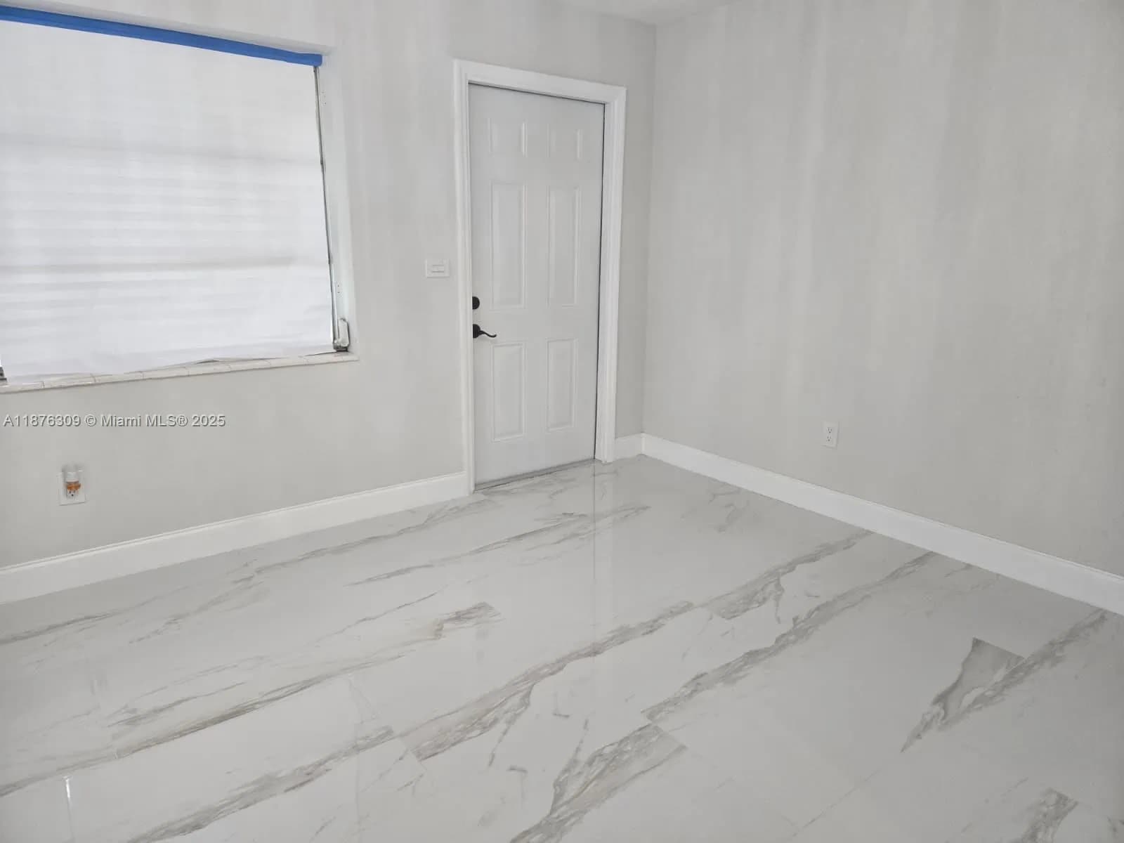 6400 Meade St, Hollywood FL 33024