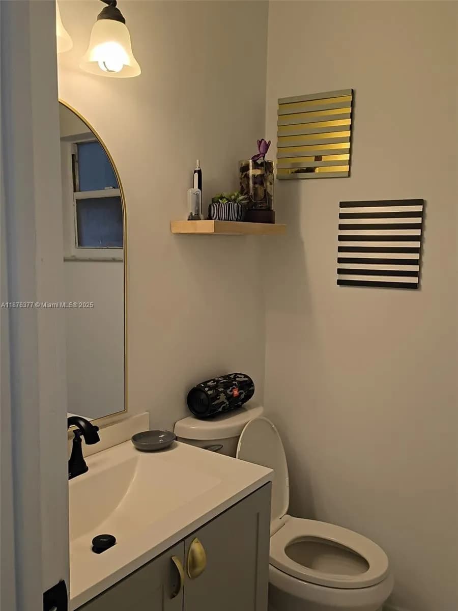 839 NW 13th Ave, Fort Lauderdale FL 33311