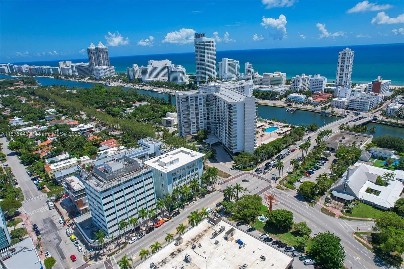 4100 Pine Tree Dr, Miami Beach FL 33140