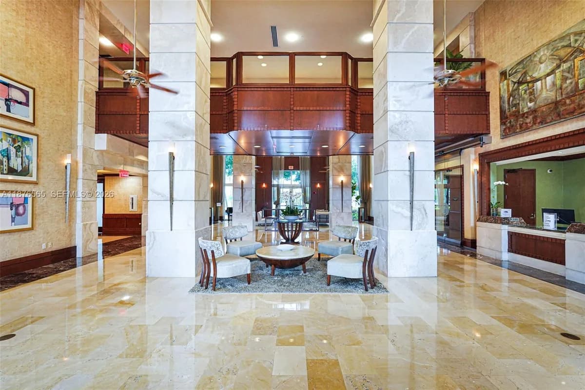 19501 W Country Club Dr # 207, Aventura FL 33180