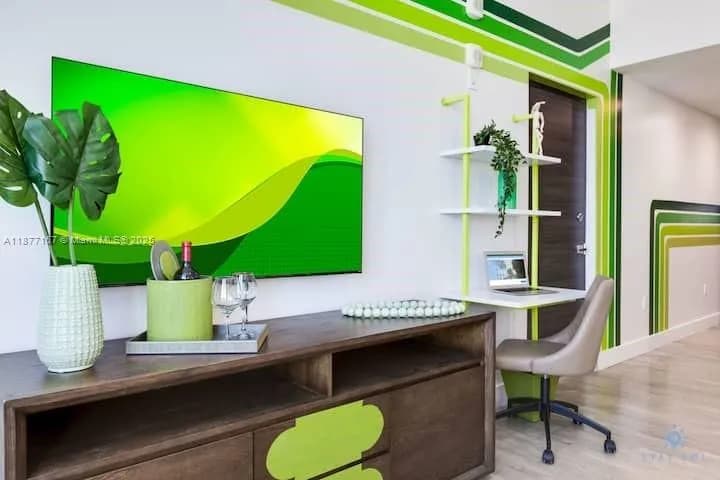 777 N Ocean Dr # S529, Hollywood FL 33019