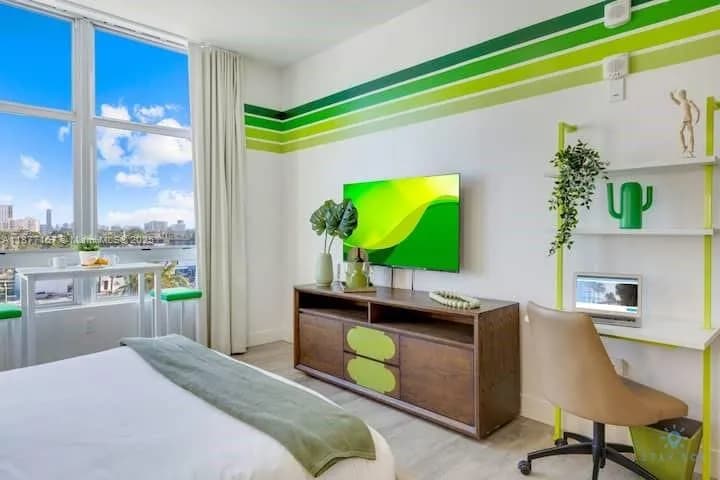 777 N Ocean Dr # S529, Hollywood FL 33019