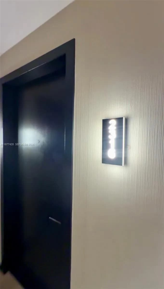 398 NE 5th St # 2316, Miami FL 33132